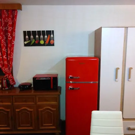 Apartma Pavla *